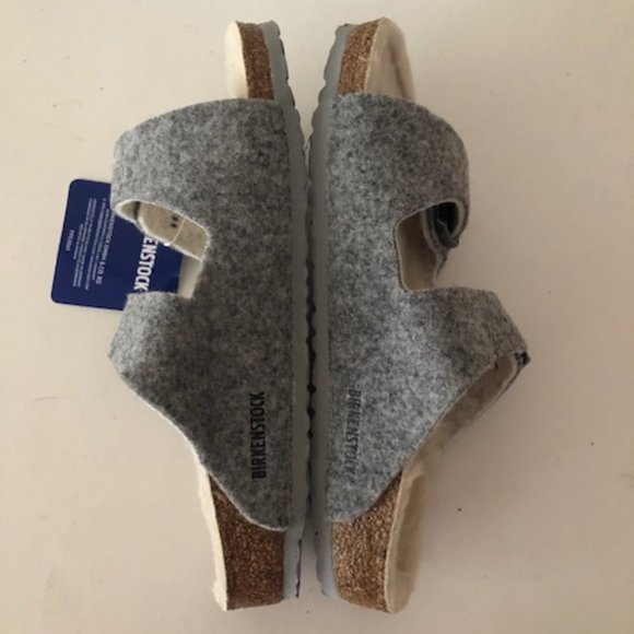 BIRKENSTOCK Arizona Rivet comfortable Sandal for boy or girl. Size: 1, 1.5 - Picture 7 of 13